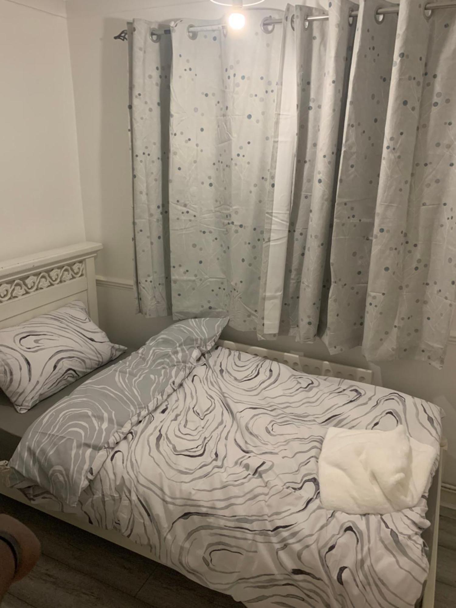 At Apex House Single Room Horndon-on-the-Hill Eksteriør billede